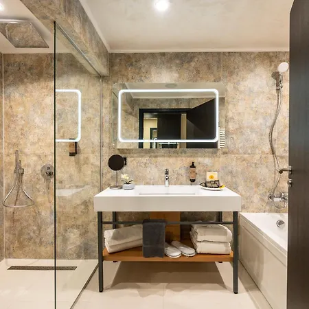 Empire Balneo & Hotel 5*