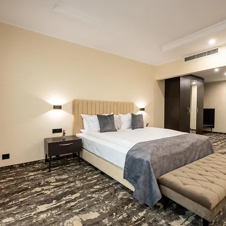 Empire Balneo & Hotel