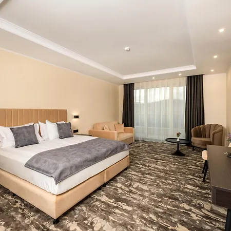 Hotel Empire Balneo & 5*