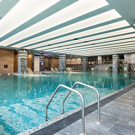 Empire Balneo & Hotel