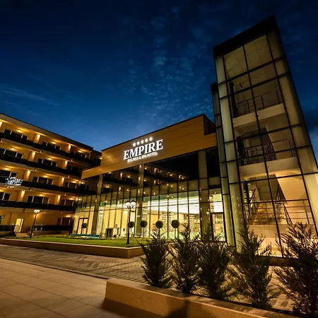 Empire Balneo & מלון 5*