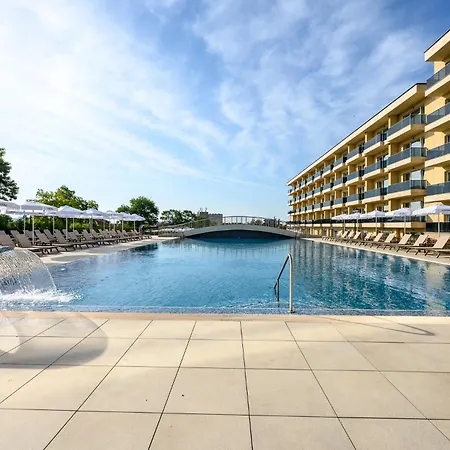 Empire Balneo & 5*