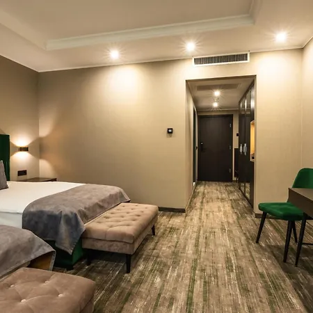 Hotell Empire Balneo & Chisarja