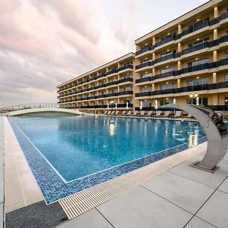 Empire Balneo & Hotell Chisarja