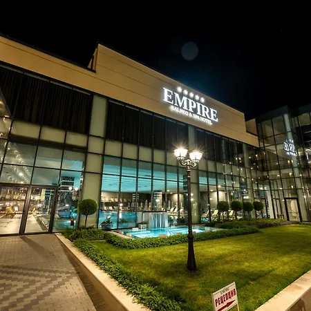 Empire Balneo & מלון היסריה