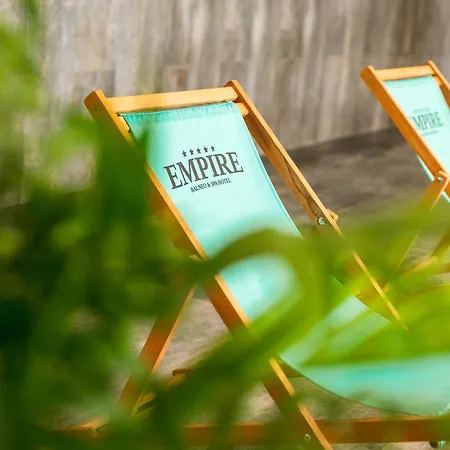 מלון Empire Balneo &