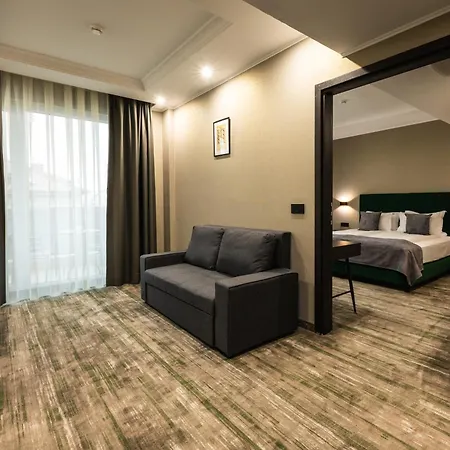 Hotell Empire Balneo &