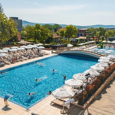 Hotell Empire Balneo & Chisarja