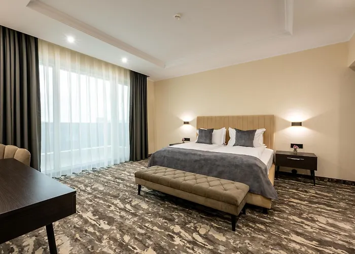 Empire Balneo & Хотел Хисаря