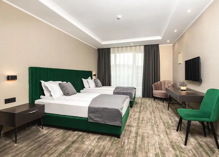 Empire Balneo & Хотел Хисаря