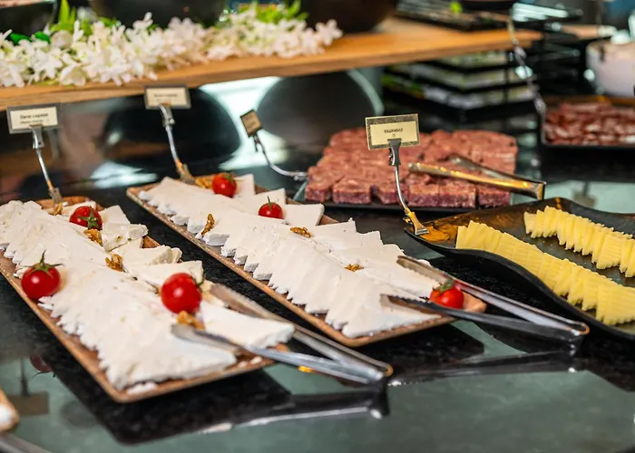 Empire Balneo & Хотел Хисаря