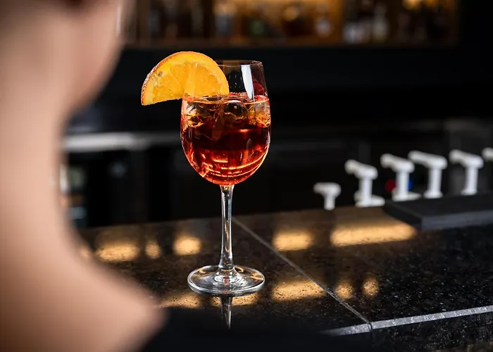 Empire Balneo & Хотел Хисаря