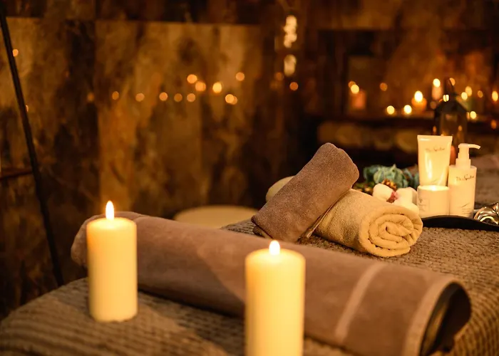 Empire Balneo & Хотел 5*