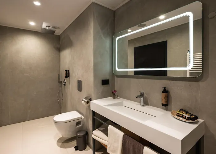 Хотел Empire Balneo & Хисаря