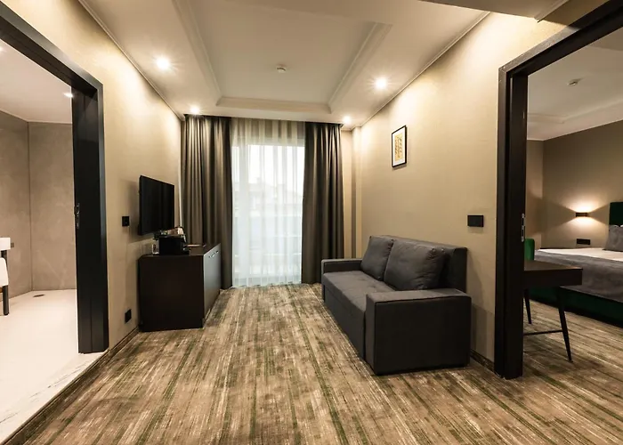 Empire Balneo & Хотел Хисаря