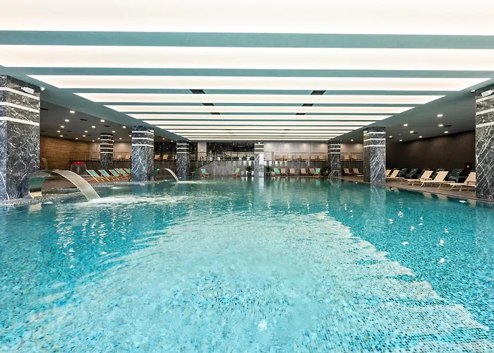 Empire Balneo & Хотел Хисаря